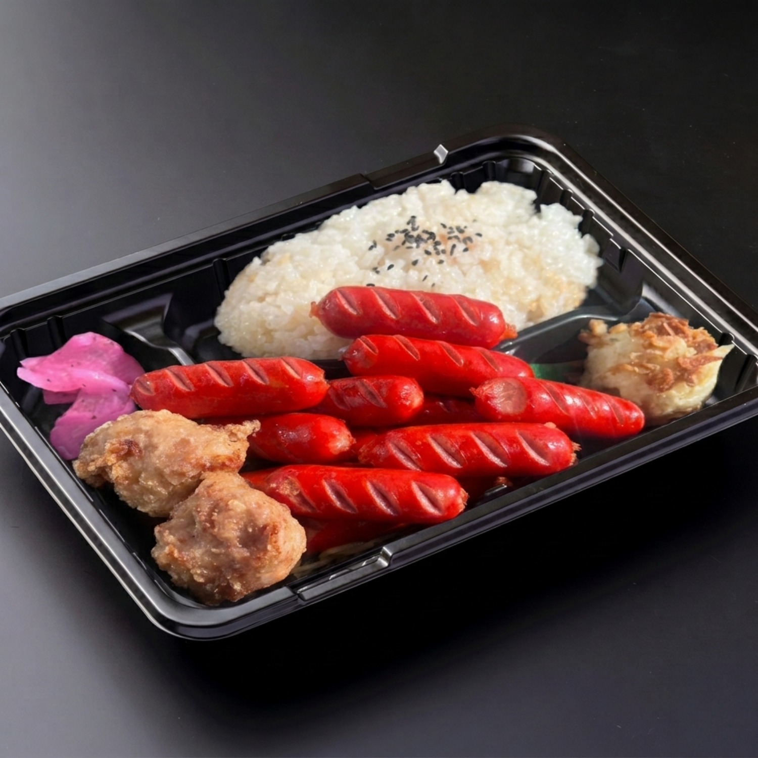 2倍ウインナー弁当 2倍ウインナー弁当 | 西宮市小松西町でからあげとお弁当のテイクアウトとデリバリーならこまつのポテカラ屋